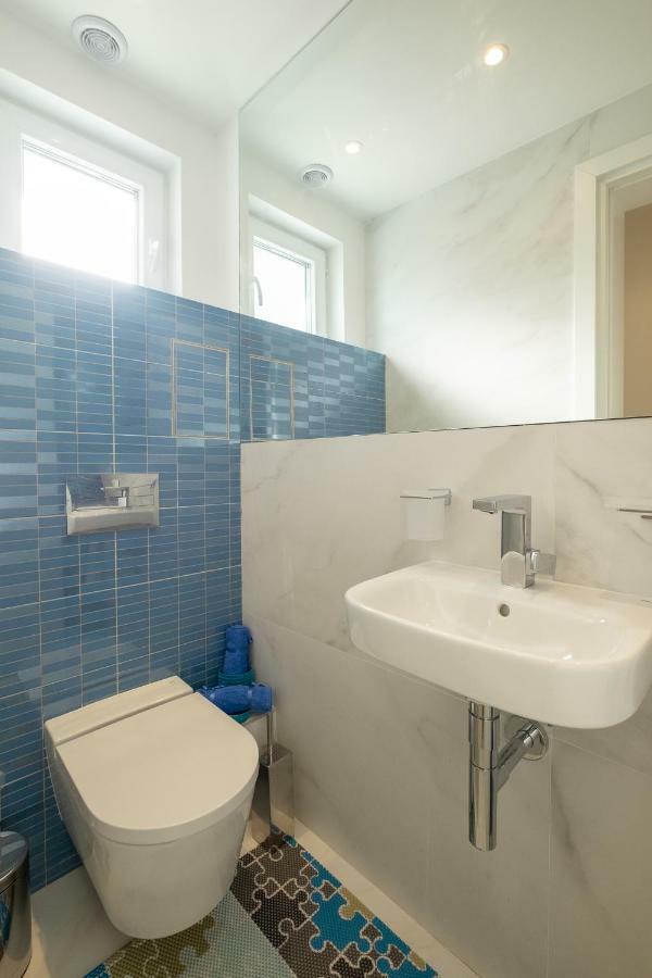 Vitosha Blvd 3-Bedroom, 2-Bathroom Lux Suite Sofia Ngoại thất bức ảnh