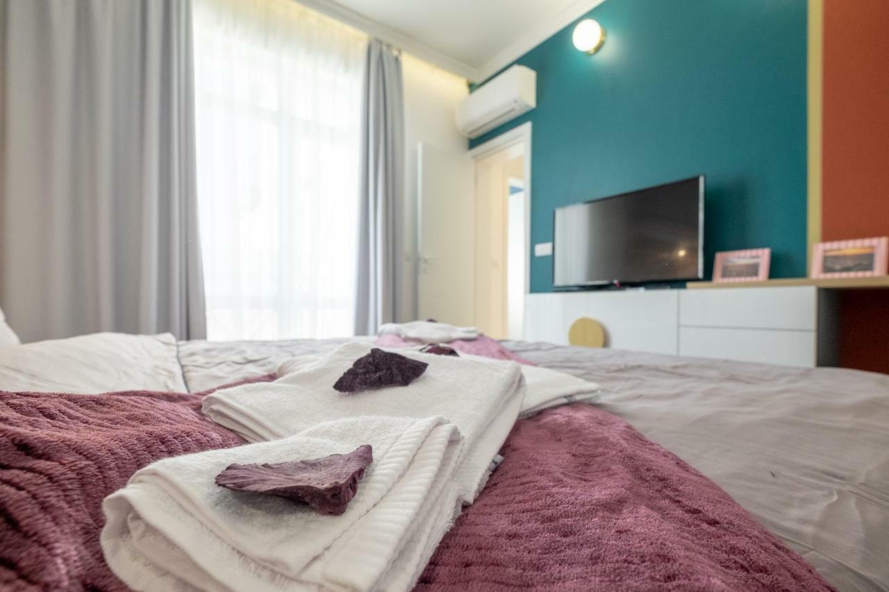 Vitosha Blvd 3-Bedroom, 2-Bathroom Lux Suite Sofia Ngoại thất bức ảnh